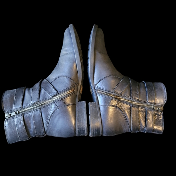 Born Black McMillan Boots Ankle - Picture 6 of 9